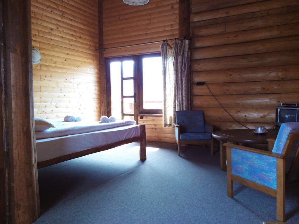 Гостевой дом Casa Muntelui - Sambata Сымбэта-де-Сус Номер фото