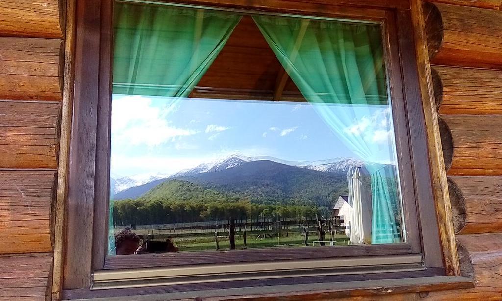 Гостевой дом Casa Muntelui - Sambata Сымбэта-де-Сус Экстерьер фото