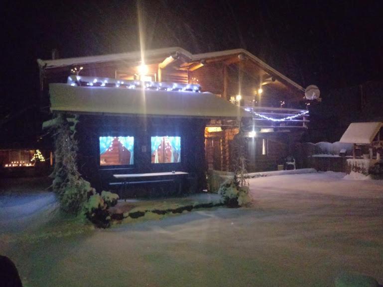 Гостевой дом Casa Muntelui - Sambata Сымбэта-де-Сус Экстерьер фото
